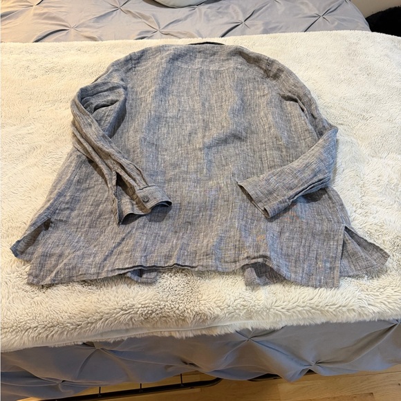 Gray Button-Up Shirt - Picture 2 of 4